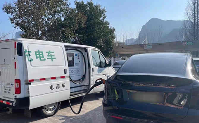 厚街镇汽车搭电