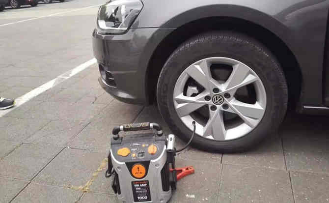 厚街镇汽车搭电案例